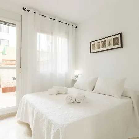 Bordador Courtyard By Valcambre Apartment *