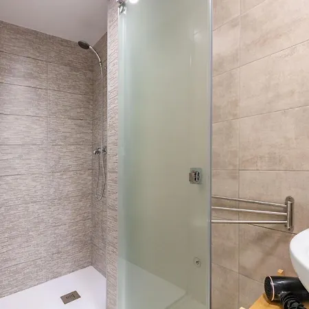 Bordador Courtyard By Valcambre * Sevilla